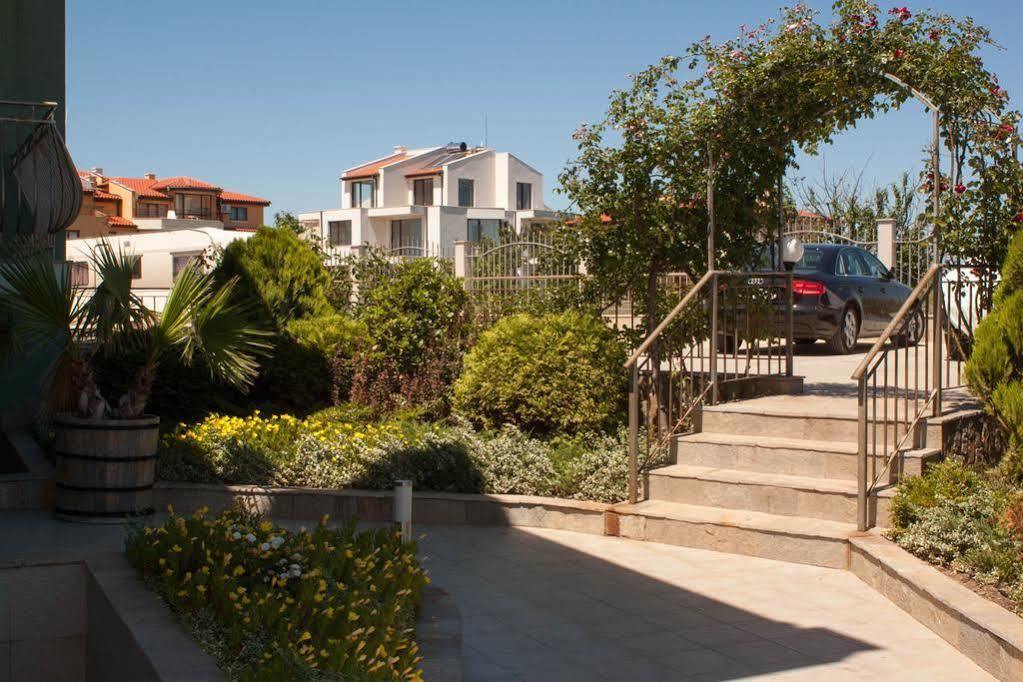 Aparthotel Gardenia Vacation Settlement Sozopol Esterno foto