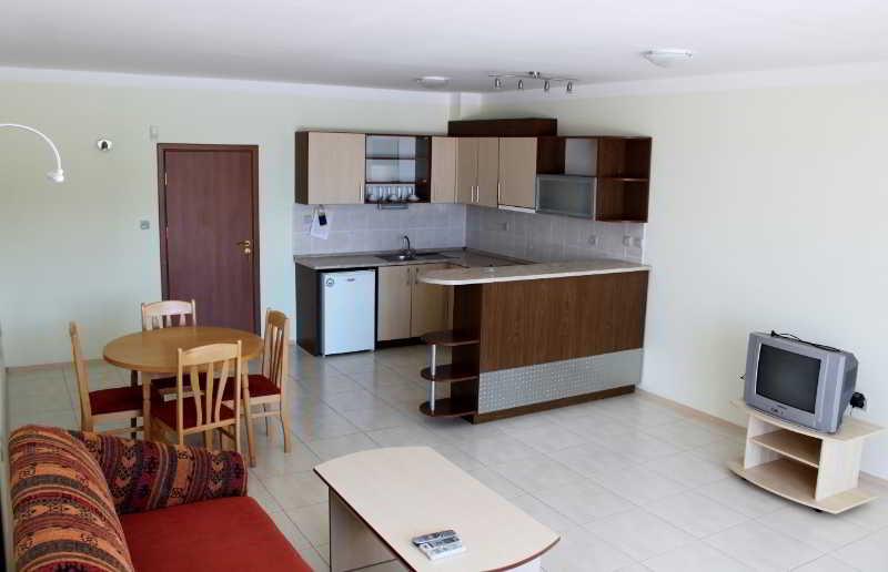 Aparthotel Gardenia Vacation Settlement Sozopol Esterno foto